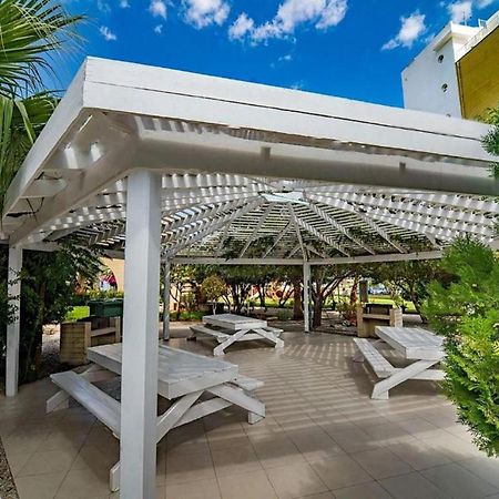 Aurelius Pool Apartments In Caesar Resort & Spa Perivolia tou Trikomou Extérieur photo